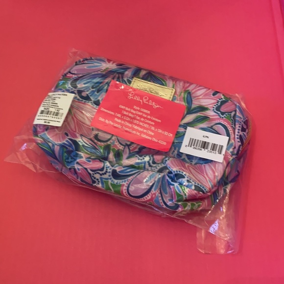 🌺Last One🌺NWT Lilly Pulitzer Printed Belt Bag - Picture 9 of 11